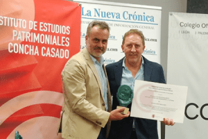 Entrega de un reconocimiento al proyecto La Sobarriba en León