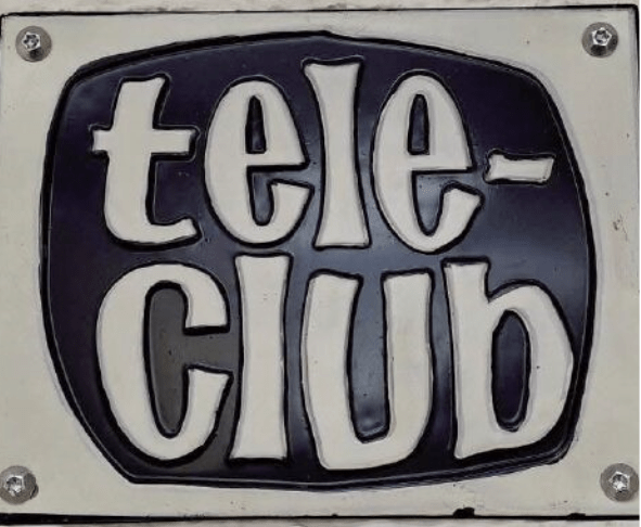 Cartel de un teleclub tradicional de La Sobarriba (León)